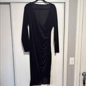 Elegant Black Long Sleeve Dress